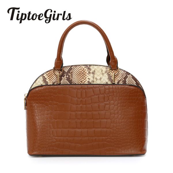 selling snake pattern patchwork leather women handbag fashion popular sac femme bag large capacity wild shell shoulder bag 
selling snake pattern patchwork leather women handbag fashion popular sac femme bag large capacity wild shell shoulder bag