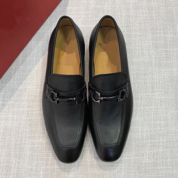 designer mens dress shoes designer loafers mens shoes men luxury shoes cloth and leather flower fashion leisure men preferred, Black 
designer mens dress shoes designer loafers mens shoes men luxury shoes cloth and leather flower fashion leisure men preferred, Black