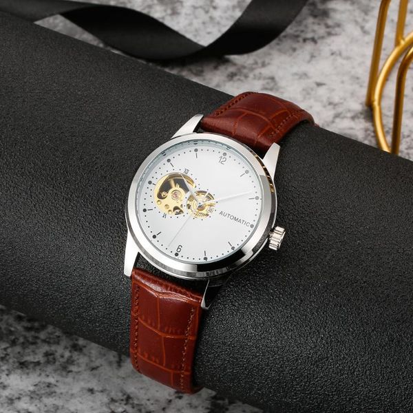 minimalist mechanical watch 40mm case automatic movement unique skeleton watch ladies gold, Slivery;brown
minimalist mechanical watch 40mm case automatic movement unique skeleton watch ladies gold, Slivery;brown