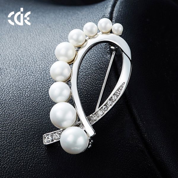 wedding party beaded pearl gift woman lady diamond jewelry brooches for bride acting initiation graduation cde-1440, Gray
wedding party beaded pearl gift woman lady diamond jewelry brooches for bride acting initiation graduation cde-1440, Gray
