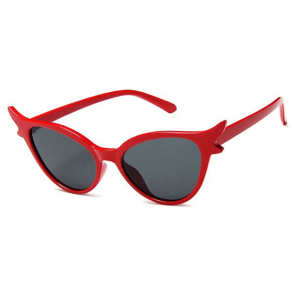 new ladies sunglasses fashion vassl brand designer triangle cat eye glasses frame red colorful round sunglasses glasses gift, White;black
new ladies sunglasses fashion vassl brand designer triangle cat eye glasses frame red colorful round sunglasses glasses gift, White;black