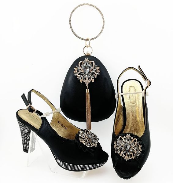 New fashion black women pumps with crystal style african dress shoes match handbag set QSL024,heel 10CM
New fashion black women pumps with crystal style african dress shoes match handbag set QSL024,heel 10CM