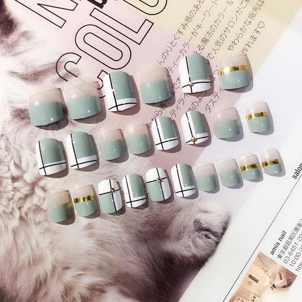2019 new 24pcs women fake nails simple strip pattern diy manicure false nails decals, Red;gold
2019 new 24pcs women fake nails simple strip pattern diy manicure false nails decals, Red;gold