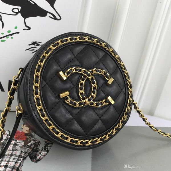 all-match designer bag female 2020 popular new foreign style portable fold single shoulder messenger bag
all-match designer bag female 2020 popular new foreign style portable fold single shoulder messenger bag