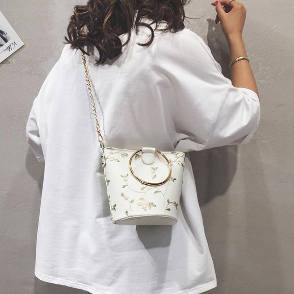 women shoulder bags summer new embroidery flower of the messenger bag handbag chain wild crack printing wild shoulder bag
women shoulder bags summer new embroidery flower of the messenger bag handbag chain wild crack printing wild shoulder bag