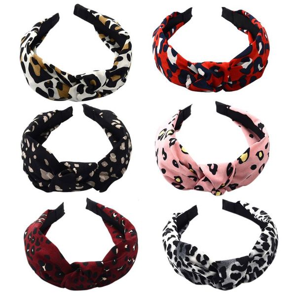 women vintage contrast color hairband digital printing leopard animal textured hair hoop twist knotted wide face cleansing
women vintage contrast color hairband digital printing leopard animal textured hair hoop twist knotted wide face cleansing