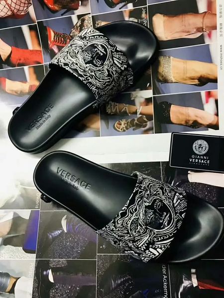 лето тапочки женщина мода повседневная крытые слайды пара обувь дышащий unisex мулы противоскольжение главных башмаки zapatos mujer, Black
лето тапочки женщина мода повседневная крытые слайды пара обувь дышащий unisex мулы противоскольжение главных башмаки zapatos mujer, Black