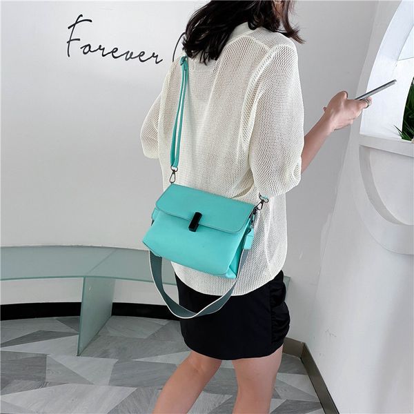 2020 new shoulder bag women's casual fashion korean version of the messenger bag chain small square ladies
2020 new shoulder bag women's casual fashion korean version of the messenger bag chain small square ladies