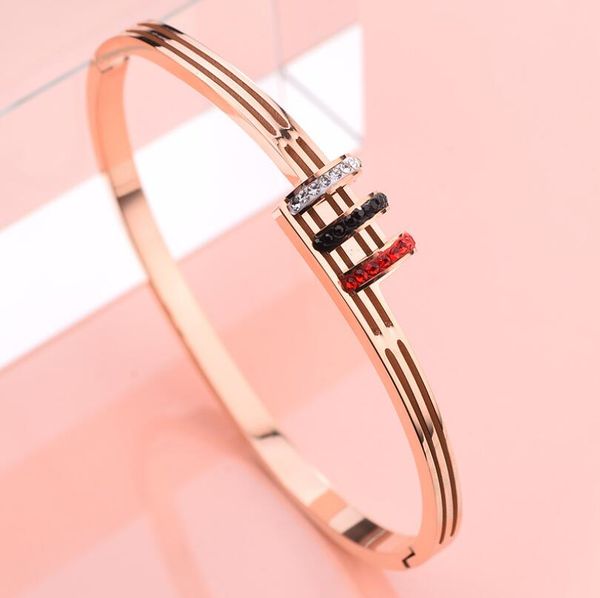 2019 fashion style jewelry diamond rose gold titanium bracelet women's new personality steel bracelet, Golden;silver
2019 fashion style jewelry diamond rose gold titanium bracelet women's new personality steel bracelet, Golden;silver