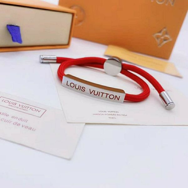 pattern box luxurious colorful bracelet jewelry women hands rope stainless steel chain bracelet l̴v bangle designer gift 207, Black
pattern box luxurious colorful bracelet jewelry women hands rope stainless steel chain bracelet l̴v bangle designer gift 207, Black
