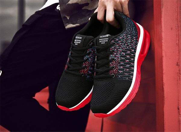 chaussures fashion designer shoes triple s trainers white black dress de luxe sneakers men women running shoes39-44
chaussures fashion designer shoes triple s trainers white black dress de luxe sneakers men women running shoes39-44