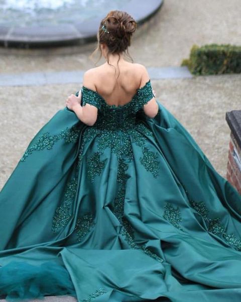 perfect teal lace quinceanera prom dresses ball gown with short sleeves beading on applique lace satin sweet 16 party dress long, Blue;red
perfect teal lace quinceanera prom dresses ball gown with short sleeves beading on applique lace satin sweet 16 party dress long, Blue;red