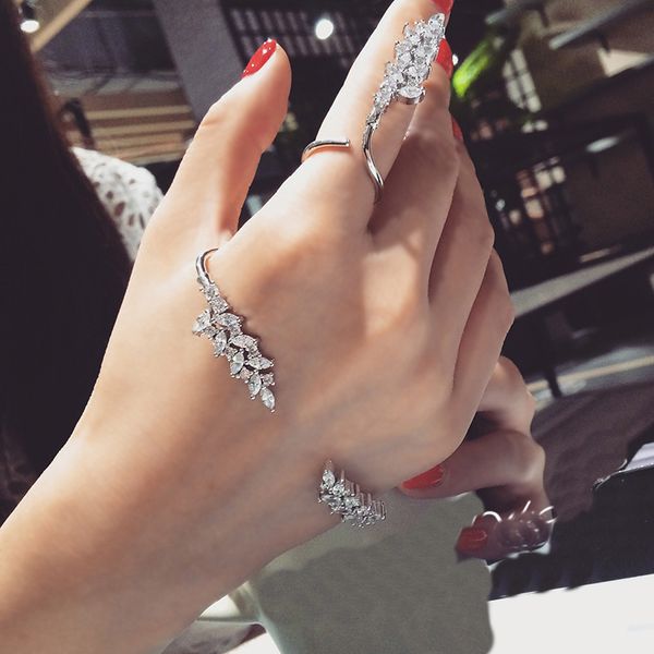 generic palm bracelet silver zircon wristband ring wing shape body jewelry accessory, Blue;gray
generic palm bracelet silver zircon wristband ring wing shape body jewelry accessory, Blue;gray