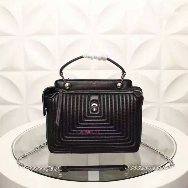 international big new female designer luxury fashion ladies messenger bag imported italian lambskin shoulder bag
international big new female designer luxury fashion ladies messenger bag imported italian lambskin shoulder bag