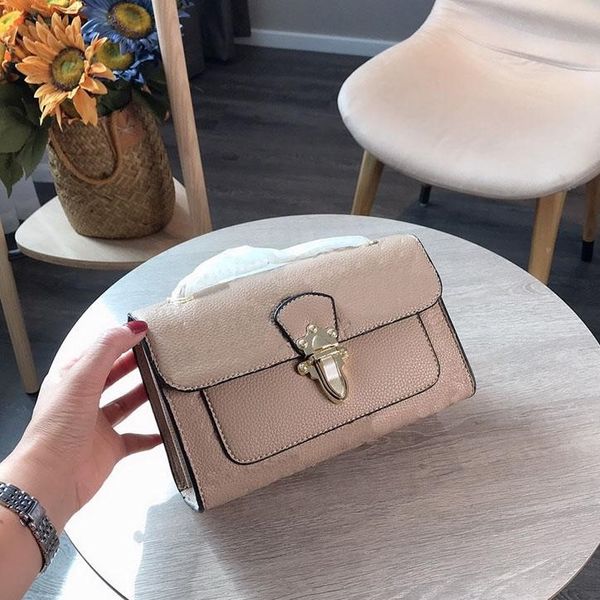 selling envelope victoria designer luxury handbag purse chain strap shoulder crossbody l flower embossed purses chain bag
selling envelope victoria designer luxury handbag purse chain strap shoulder crossbody l flower embossed purses chain bag