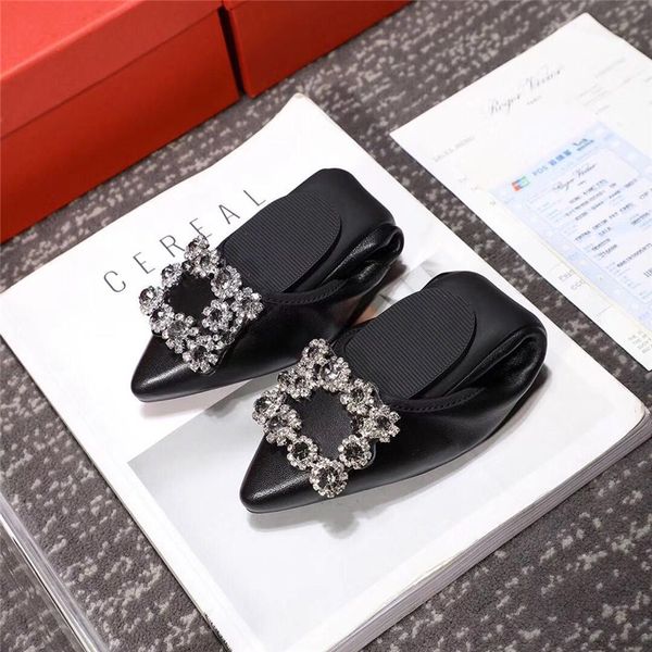 2019 brand fashion luxury designer women shoes designer shoes flats women brand fashion luxury designer shoes ladies flat rivets with box 41, Black
2019 brand fashion luxury designer women shoes designer shoes flats women brand fashion luxury designer shoes ladies flat rivets with box 41, Black