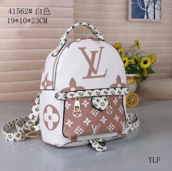 2020 new product leather backpack designers backpack handbag school bag outdoor 03
2020 new product leather backpack designers backpack handbag school bag outdoor 03