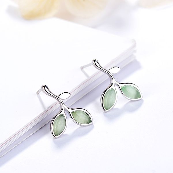 korean style simple elegant leaves stud earrings for women fashion green artificial opal earrings creative female party jewelry, Golden;silver
korean style simple elegant leaves stud earrings for women fashion green artificial opal earrings creative female party jewelry, Golden;silver