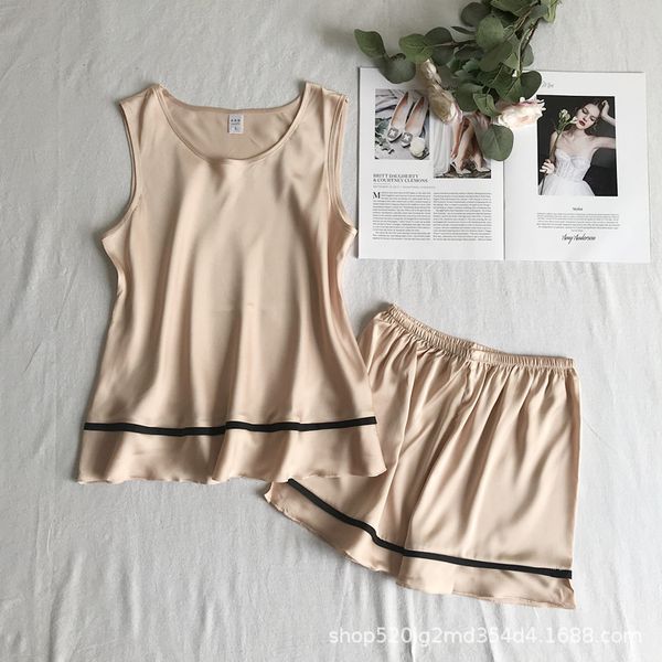 wholesale-women sleepwear pyjama sets sleeveless trim satin navy blue soft nightwear femme summer home wear sleep wears, Black;red
wholesale-women sleepwear pyjama sets sleeveless trim satin navy blue soft nightwear femme summer home wear sleep wears, Black;red