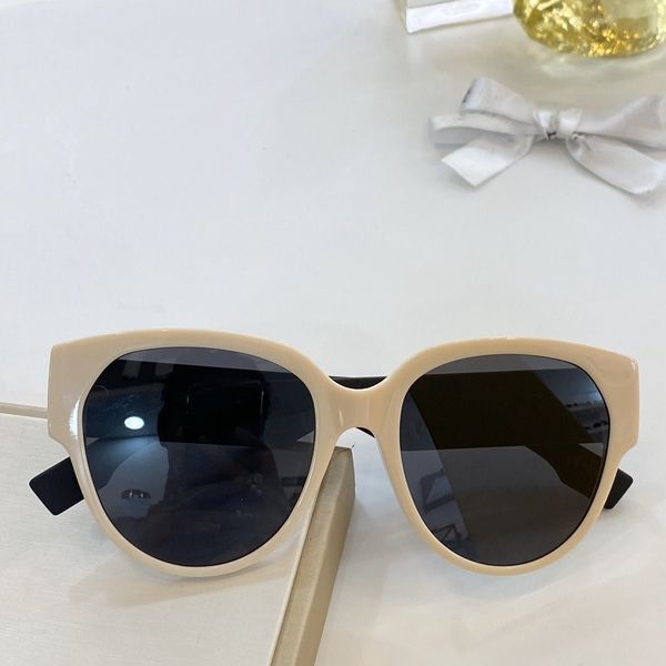 the new fashionable oval sunglasses for ladies in 2020 are 100 percent polarized size 55-19-145, White;black
the new fashionable oval sunglasses for ladies in 2020 are 100 percent polarized size 55-19-145, White;black