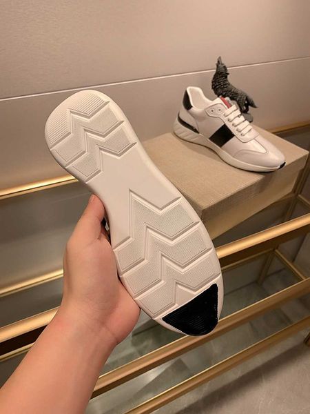 men's spring and summer fashion casual shoes, new high-end boutiques, special features, tongue decorated with printed micro-standardfee, Black
men's spring and summer fashion casual shoes, new high-end boutiques, special features, tongue decorated with printed micro-standardfee, Black