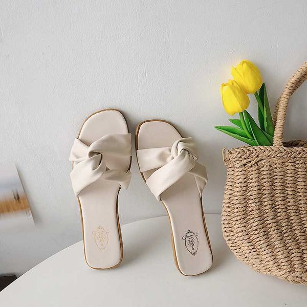 summer beige word with slippers female wild wear-resistant ins tide fashion 2020 new muller sandals beach shoes, Black
summer beige word with slippers female wild wear-resistant ins tide fashion 2020 new muller sandals beach shoes, Black