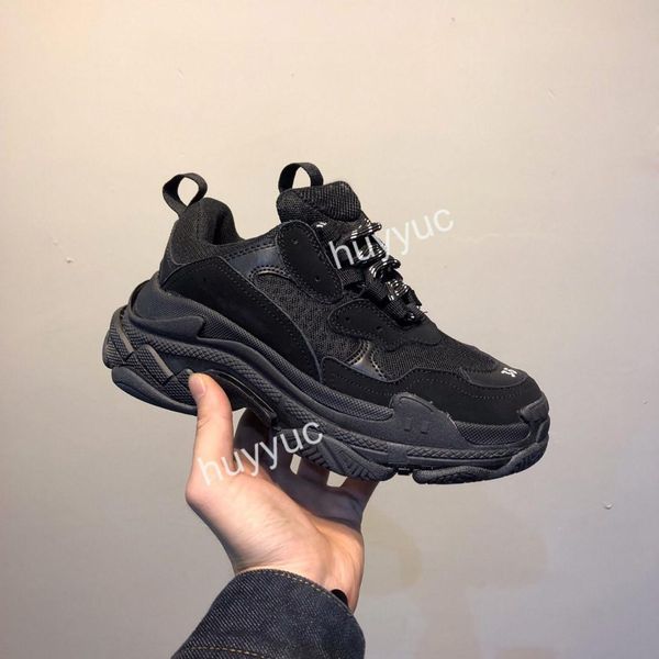 2020 triple s 20fw men women fashion luxury designer shoes platform sneakers black bred white green grey mens trainer casual vintage shoe
2020 triple s 20fw men women fashion luxury designer shoes platform sneakers black bred white green grey mens trainer casual vintage shoe
