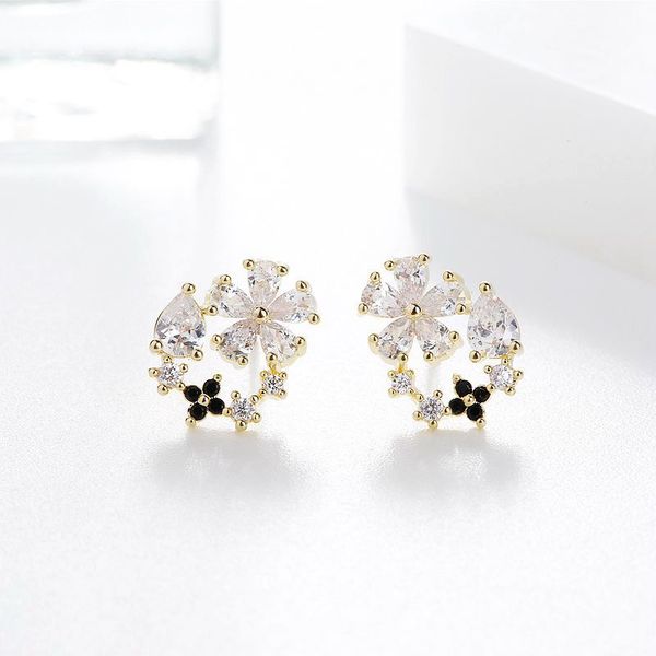 exquisite korean style flower earrings for women black/clear cubic zircon stud earrings gold color jewelry, Golden;silver
exquisite korean style flower earrings for women black/clear cubic zircon stud earrings gold color jewelry, Golden;silver