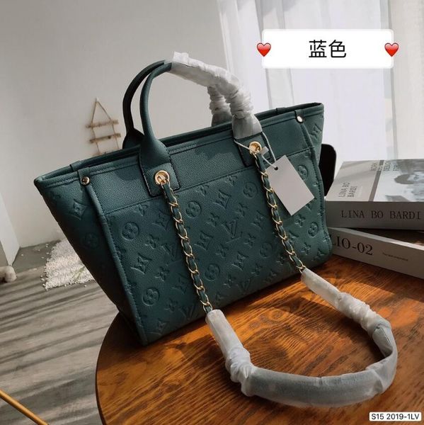2020 fashion designers handbags explosion selling style genuine leather goods leather handbag handbag shoulder bag--9
2020 fashion designers handbags explosion selling style genuine leather goods leather handbag handbag shoulder bag--9
