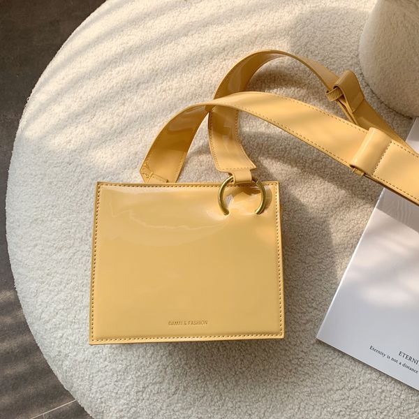 new original design fashion elegant shoulder bag & simple macaron crossbody bag width 17cm height 14cm thickness 6cm
new original design fashion elegant shoulder bag & simple macaron crossbody bag width 17cm height 14cm thickness 6cm