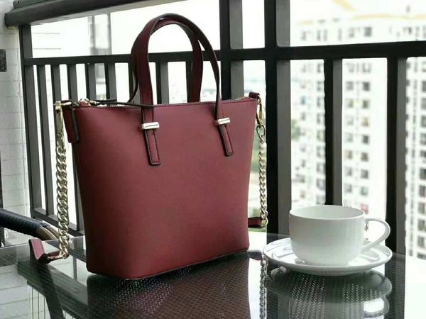 2020 new middle size brand designer women handbags crossbody shoulder bags totes handbag purses with chains straps
2020 new middle size brand designer women handbags crossbody shoulder bags totes handbag purses with chains straps