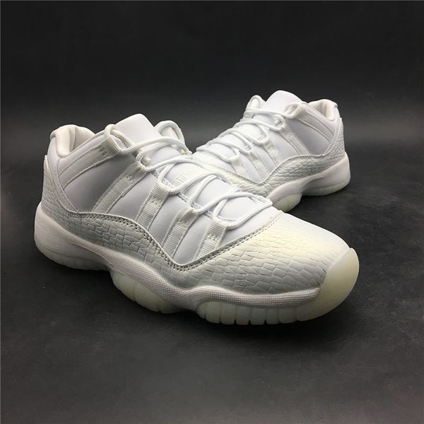 basketball shoes 11 11s low womens mens white designer shoes fashion street outdoor sports sneakers high quality
basketball shoes 11 11s low womens mens white designer shoes fashion street outdoor sports sneakers high quality