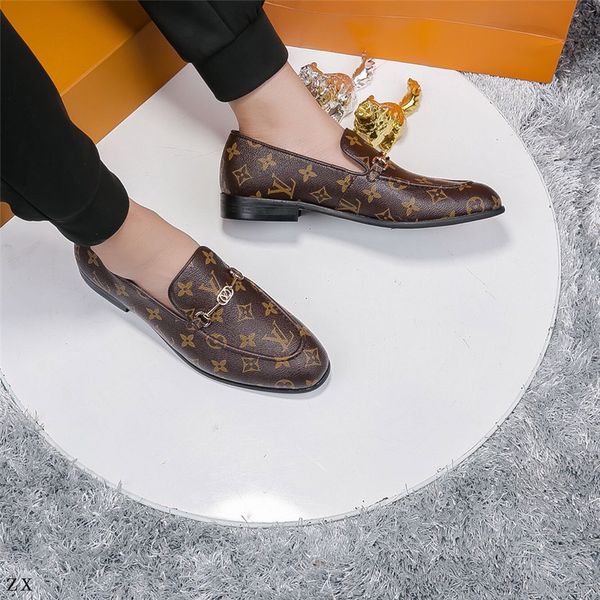 2019 men luxury dress shoes patent leather oxford mens shoes italy white derby formal male flats drop shipping plus size 38-45, Black
2019 men luxury dress shoes patent leather oxford mens shoes italy white derby formal male flats drop shipping plus size 38-45, Black