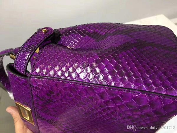 european classical style luxury paris zoshow new female handbag shoulder bag leather leather surface python python leather making decoration
european classical style luxury paris zoshow new female handbag shoulder bag leather leather surface python python leather making decoration