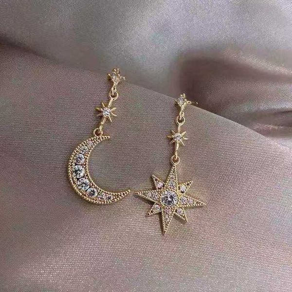 eq002 seller web celebrity sparkle s925 silver needle star moon asymmetrical earrings 2020, Golden;silver
eq002 seller web celebrity sparkle s925 silver needle star moon asymmetrical earrings 2020, Golden;silver