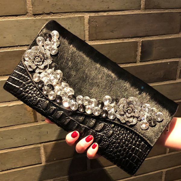 women's genuine leather envelope clutch bag diamond flower crossbody bags handbag messenger bag large ladies clutches
women's genuine leather envelope clutch bag diamond flower crossbody bags handbag messenger bag large ladies clutches