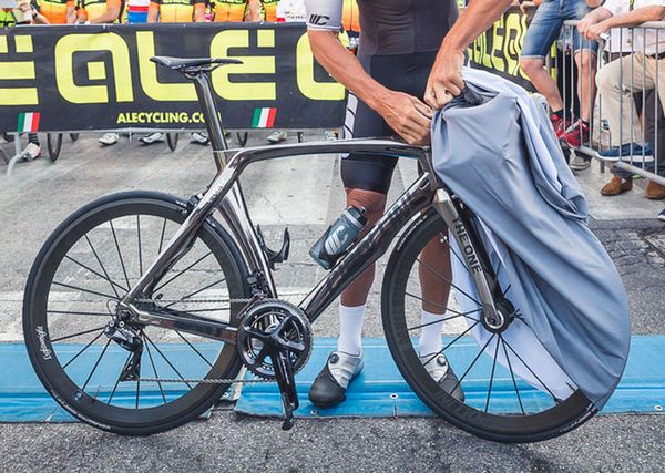 2019 t1000 mcipollini rb1k the one italian champion carbon fiber bike bicycle frames cipollini with bb86 3k ud 1k matte glossy
2019 t1000 mcipollini rb1k the one italian champion carbon fiber bike bicycle frames cipollini with bb86 3k ud 1k matte glossy