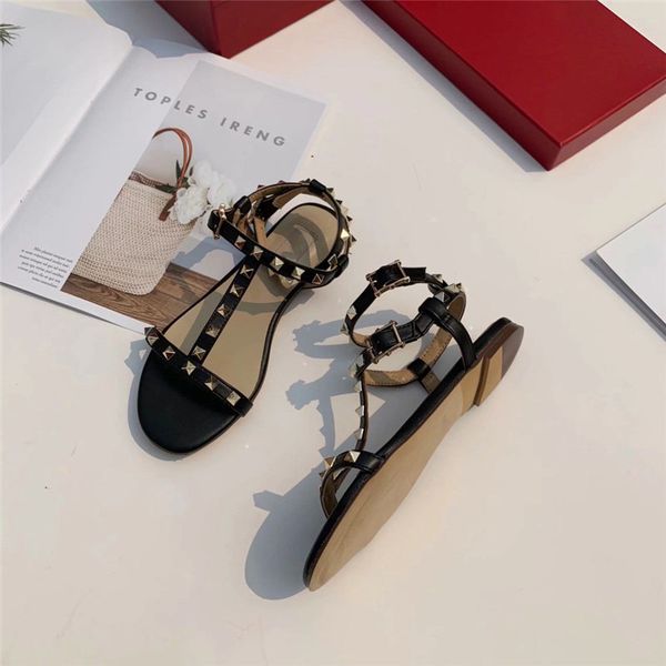 luxury designer women shoes designers slipper rivet platform slide lady fashion studded fashion selling 35-41, Black
luxury designer women shoes designers slipper rivet platform slide lady fashion studded fashion selling 35-41, Black