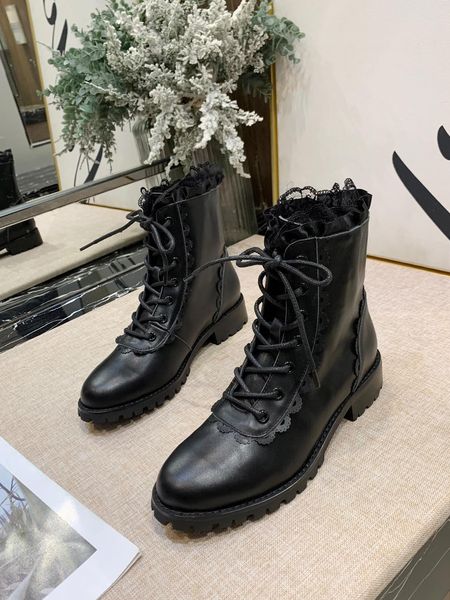 fashionable scrub leather booties female thick with new luxury autumn fashion wild low heel women's shoes original packaging, Black
fashionable scrub leather booties female thick with new luxury autumn fashion wild low heel women's shoes original packaging, Black