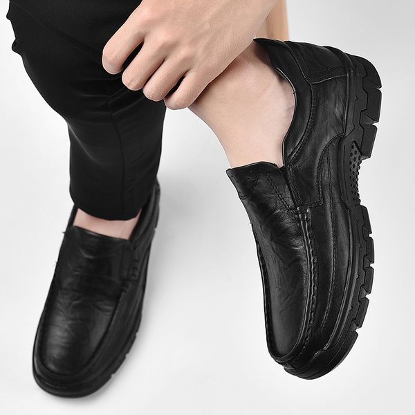 mens genuine leather shoes spring autumn luxury cow casual shoes men handmade black soft sneakers men driving dropshipping
mens genuine leather shoes spring autumn luxury cow casual shoes men handmade black soft sneakers men driving dropshipping