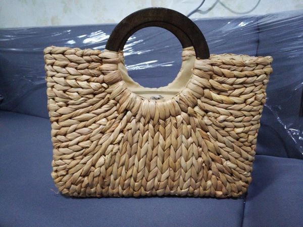 2019 summer beach knitted straw tote bags handbags women famous brand designers woven corn bran hand bag lady casual travel handbag
2019 summer beach knitted straw tote bags handbags women famous brand designers woven corn bran hand bag lady casual travel handbag