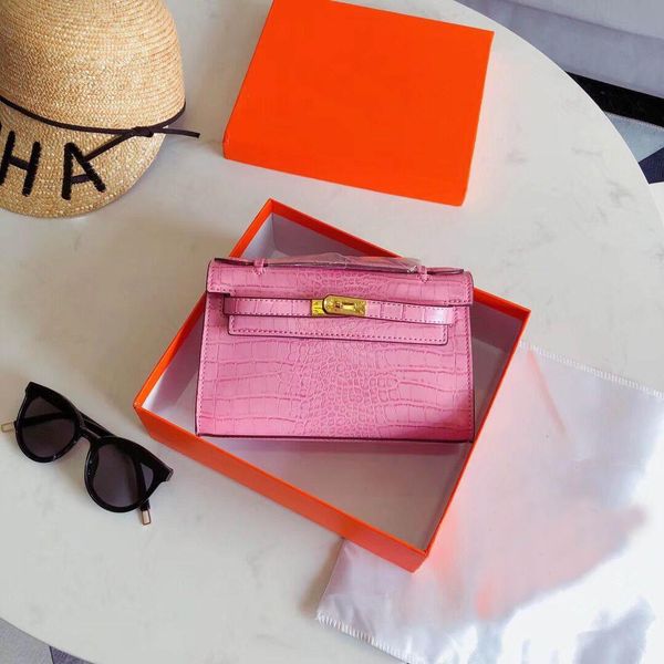 selling purse bag fashion women handbag female vintage many colors with box full packing for female new arrive
selling purse bag fashion women handbag female vintage many colors with box full packing for female new arrive