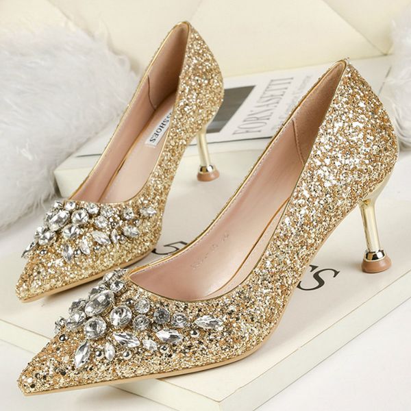 qwedf wedding shoes bride women pointed high heels sequined rhinestone fine heel female wedding banquet ladies pumps d5-100, Black
qwedf wedding shoes bride women pointed high heels sequined rhinestone fine heel female wedding banquet ladies pumps d5-100, Black