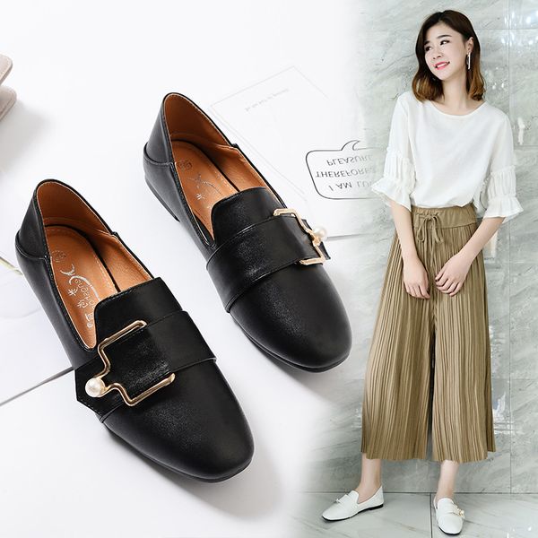 large size flats single shoes woman 2020 spring pearl belt buckle leather moccasins chic square toe slip on loafers 2 ways mules, Black
large size flats single shoes woman 2020 spring pearl belt buckle leather moccasins chic square toe slip on loafers 2 ways mules, Black