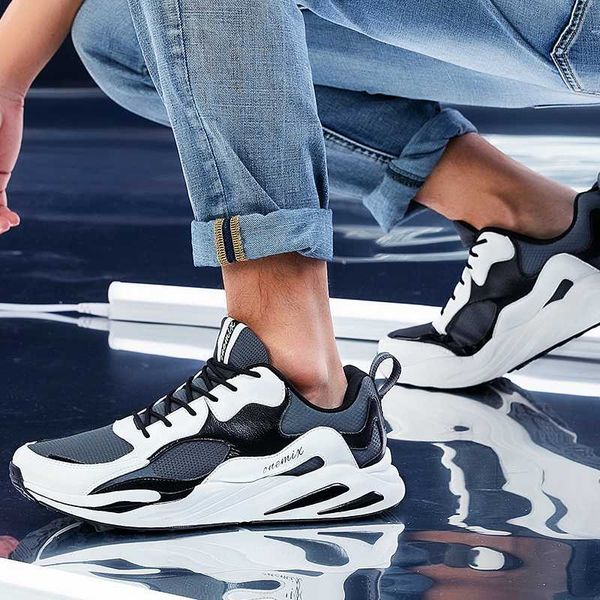 onemix 2020 new road running shoes men breathable sneakers men basketball shoes jogging outdoor trekking
onemix 2020 new road running shoes men breathable sneakers men basketball shoes jogging outdoor trekking
