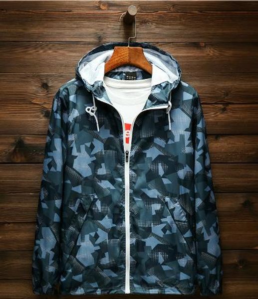 2019 new camouflage casual hooded jacket mens designer jacket sportswear windbreaker coat 2 color fashion zipper jacket -4xl, Black;brown
2019 new camouflage casual hooded jacket mens designer jacket sportswear windbreaker coat 2 color fashion zipper jacket -4xl, Black;brown