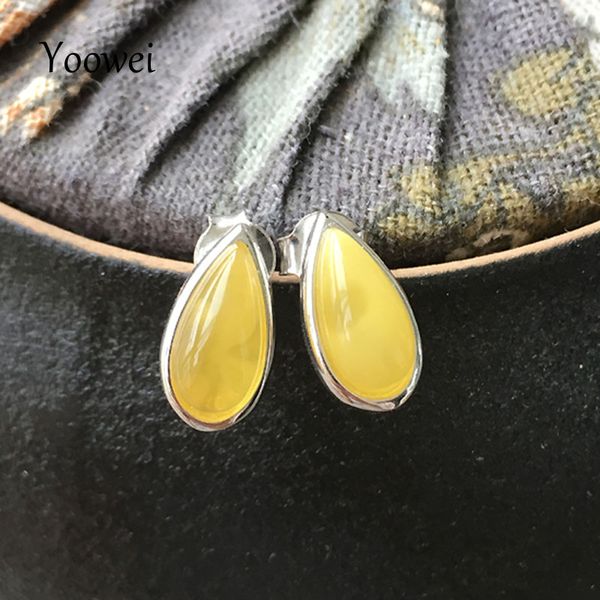 yoowei 12*6mm new amber earrings for women tiny teardrop shape genuine natural amber stud earrings girls jewelry gift wholesale, Golden;silver
yoowei 12*6mm new amber earrings for women tiny teardrop shape genuine natural amber stud earrings girls jewelry gift wholesale, Golden;silver