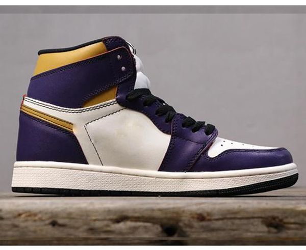 chicago 1s red 1og ts mid sail university sneakers court purple basketball shoes mens sport women trainers designer shoes
chicago 1s red 1og ts mid sail university sneakers court purple basketball shoes mens sport women trainers designer shoes