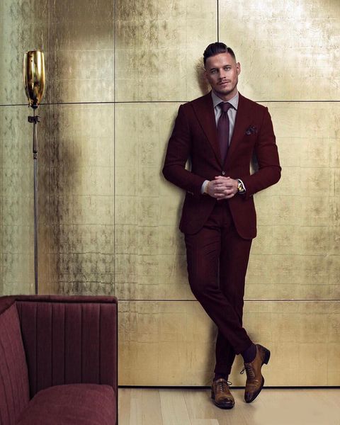burgundy mens suits designer groomsmen wedding tuxedos two pieces groom suit peaked lapel business blazers with jacket and pants, Black;gray
burgundy mens suits designer groomsmen wedding tuxedos two pieces groom suit peaked lapel business blazers with jacket and pants, Black;gray