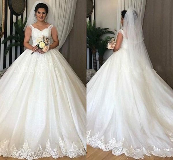 2020 vintage ball gown wedding dresses spaghetti straps lace appliques long bridal gown court train plus size vestidos de novia al4198, White
2020 vintage ball gown wedding dresses spaghetti straps lace appliques long bridal gown court train plus size vestidos de novia al4198, White